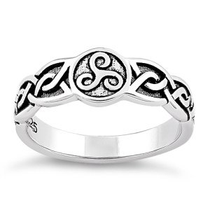 triskelion ring